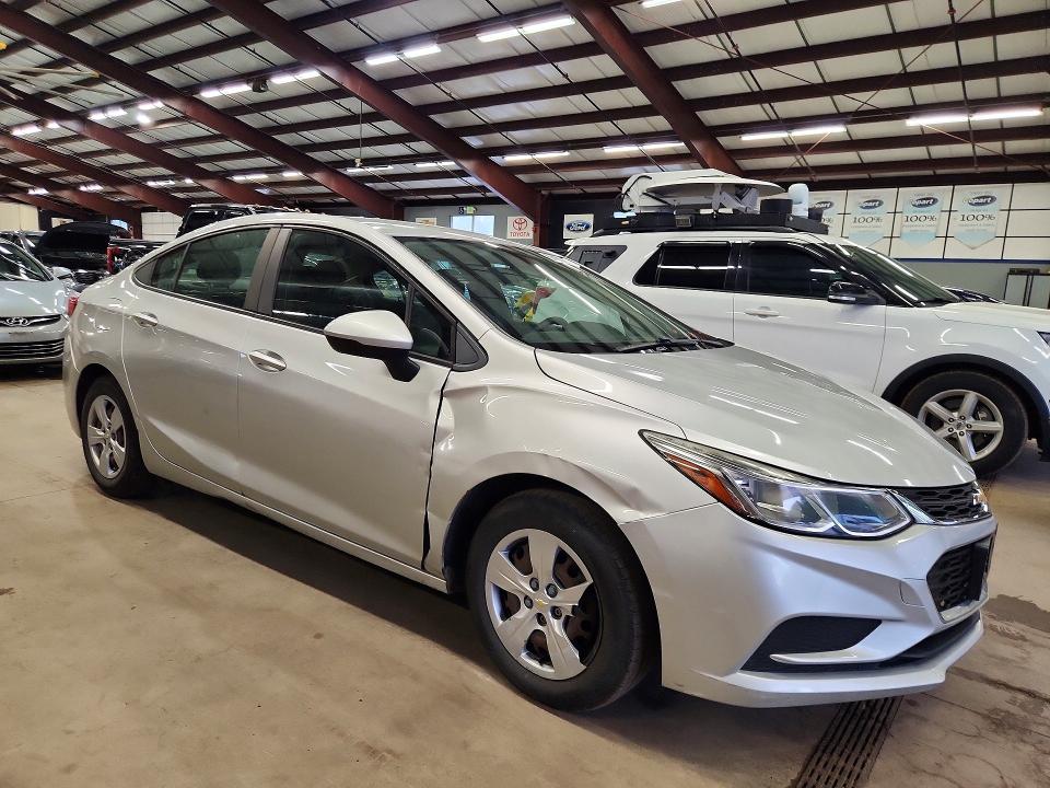 Photo 4 from auction – 2017 CHEVROLET CRUZE with VIN 3G1BC5SM2HS565876