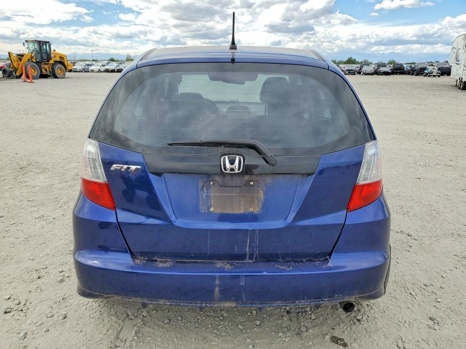 Photo 6 from auction – 2013 HONDA FIT with VIN JHMGE8H36DC048215