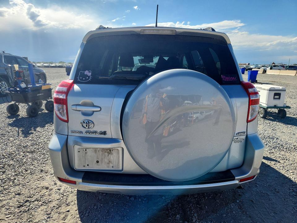 Photo 6 from auction – 2010 TOYOTA RAV4 with VIN JTMBF4DV4A5033849