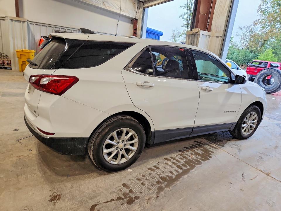 Photo 3 from auction – 2019 CHEVROLET EQUINOX with VIN 2GNAXKEV0K6188360