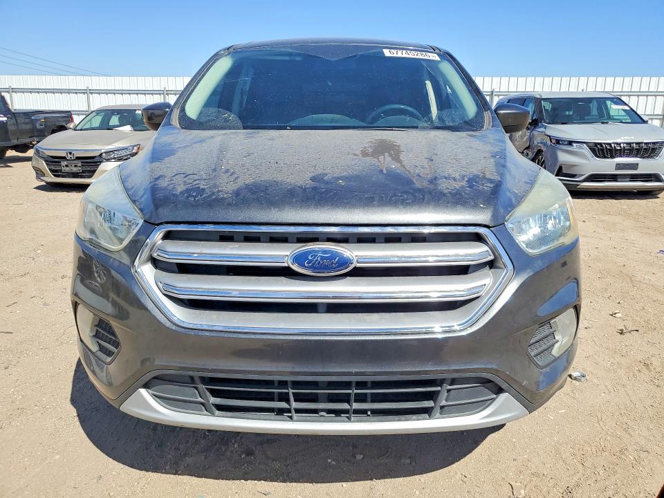 Photo 5 from auction – 2017 FORD ESCAPE with VIN 1FMCU0GD8HUB44695