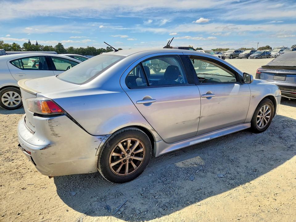 Photo 3 from auction – 2013 MITSUBISHI LANCER with VIN JA32U2FU4DU001927