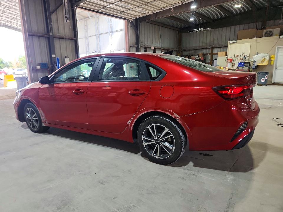 Фото 2 с аукциона – 2024 KIA FORTE с VIN 3KPF24AD0RE767574