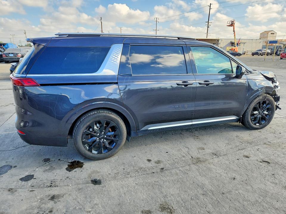 Photo 3 from auction – 2024 KIA CARNIVAL with VIN KNDNE5H37R6402479