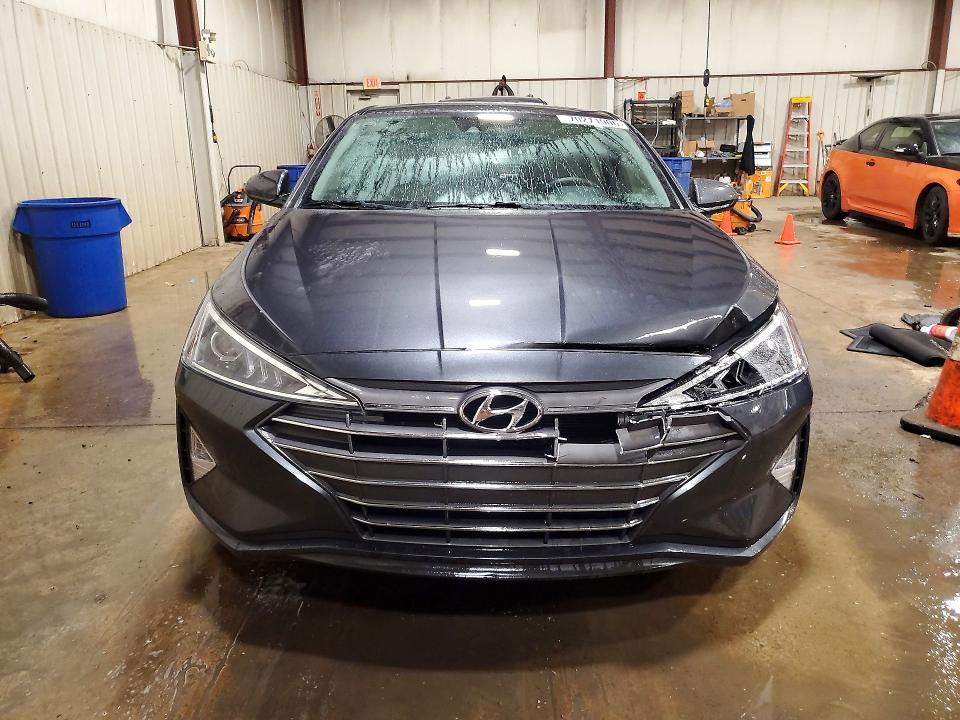 Снимка 5 от търг – 2020 HYUNDAI ELANTRA с VIN 5NPD84LF1LH625130
