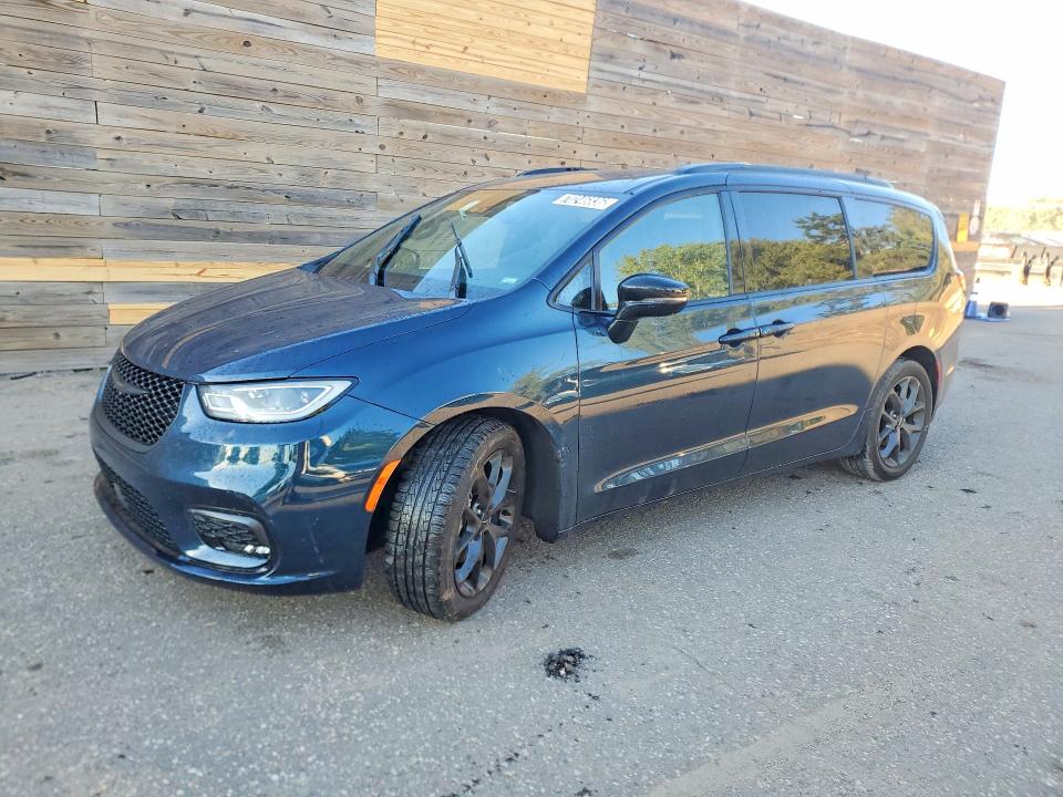 Photo 1 from auction – 2025 CHRYSLER PACIFICA with VIN 2C4RC1GGXSR520013