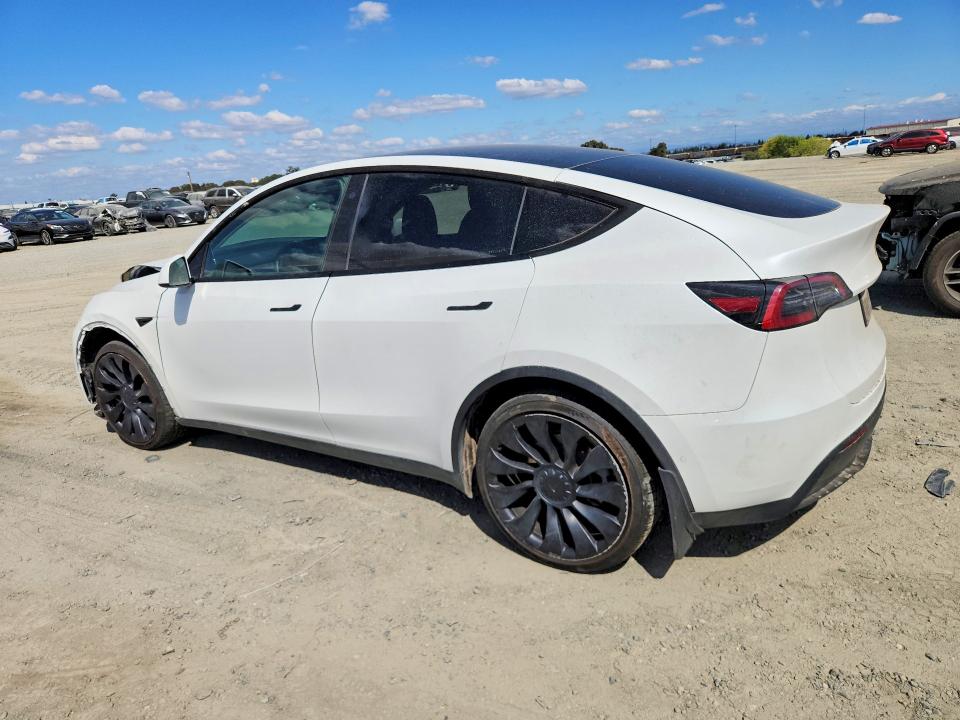 Photo 2 from auction – 2022 TESLA MODEL Y with VIN 7SAYGDEE9NF504553