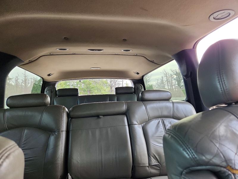 Photo 10 from auction – 2002 CHEVROLET SUBURBAN with VIN 3GNFK16Z12G335886