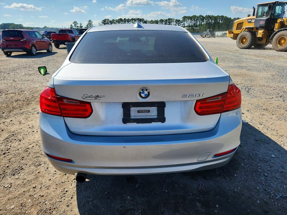 Photo 6 from auction – 2013 BMW 320 with VIN WBA3B1C53DF461598