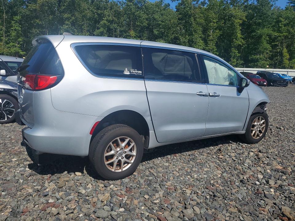 Photo 3 from auction – 2023 CHRYSLER VOYAGER with VIN 2C4RC1CG2PR551866