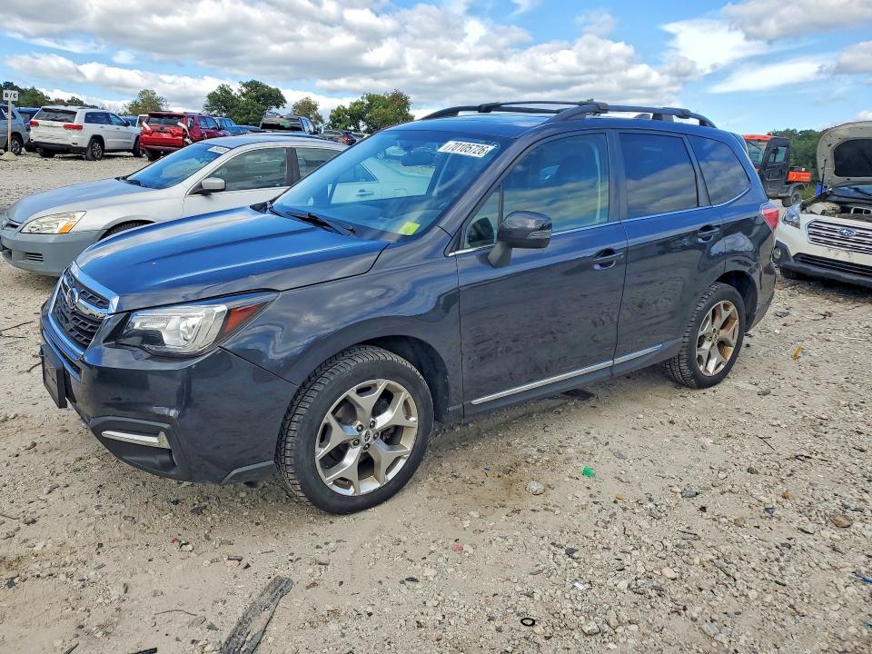 SUBARU FORESTER 2018 с VIN JF2SJAWCXJH507909 - Фото с аукциона