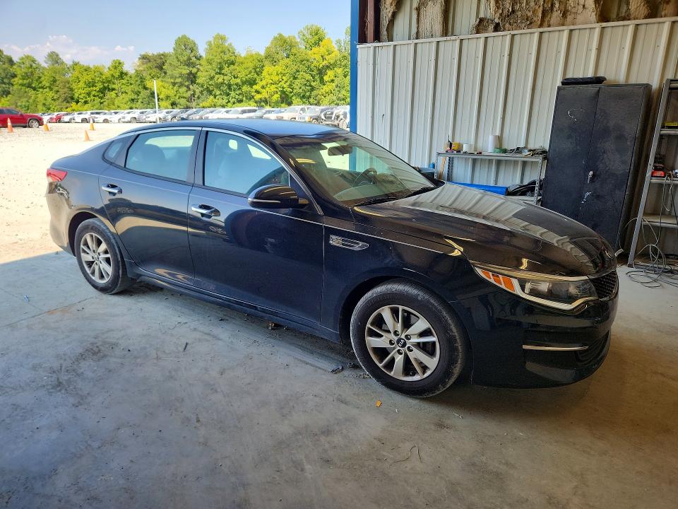 Photo 4 from auction – 2016 KIA OPTIMA with VIN 5XXGT4L39GG114610
