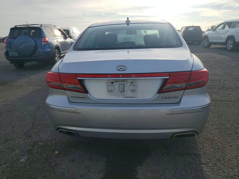 Photo 6 from auction – 2011 HYUNDAI AZERA with VIN KMHFC4DF2BA552180