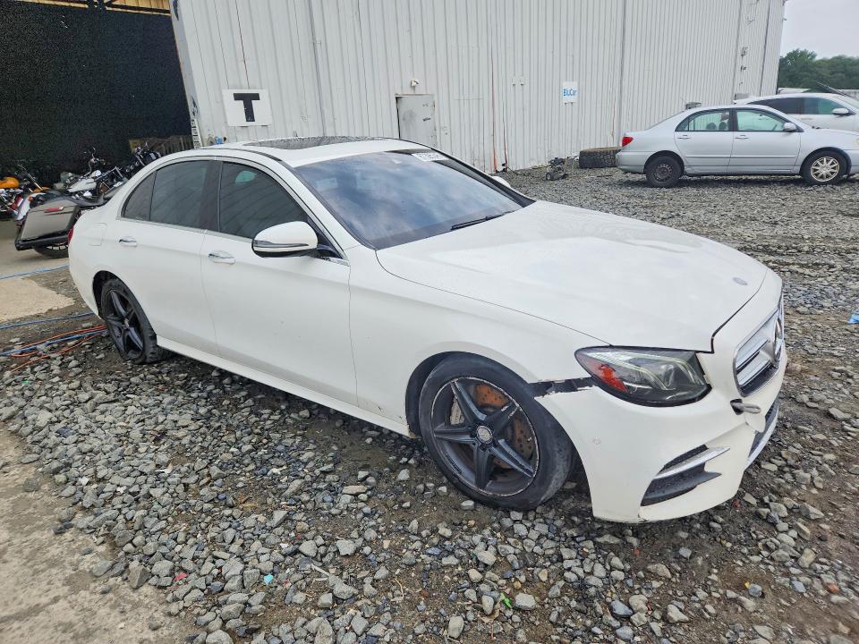 Photo 4 from auction – 2017 MERCEDES-BENZ E with VIN WDDZF4KB7HA053219