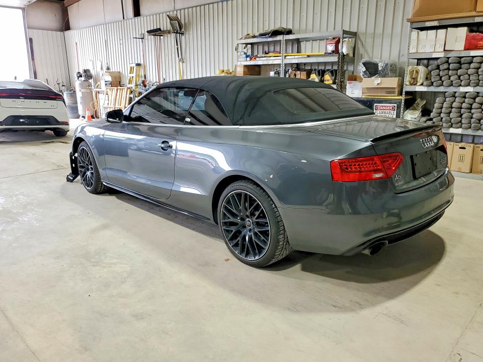 Foto 2 de la subasta – 2017 AUDI A5 con VIN WAUD2AFH0HN004558