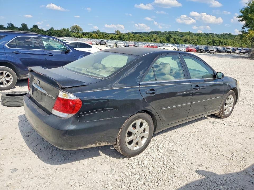Photo 3 from auction – 2005 TOYOTA CAMRY with VIN 4T1BE32K65U429861
