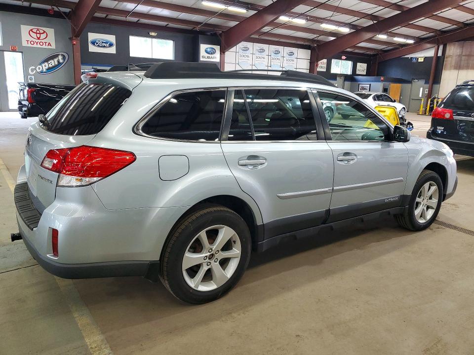 Photo 3 from auction – 2014 SUBARU OUTBACK with VIN 4S4BRCDC9E3206469