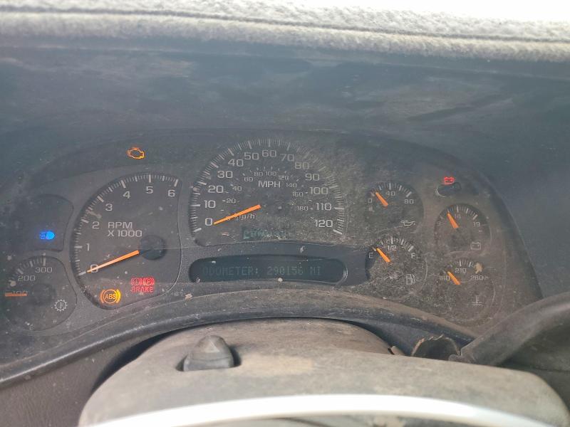 Photo 9 from auction – 2003 CHEVROLET SILVERADO with VIN 1GCHC23U63F194247