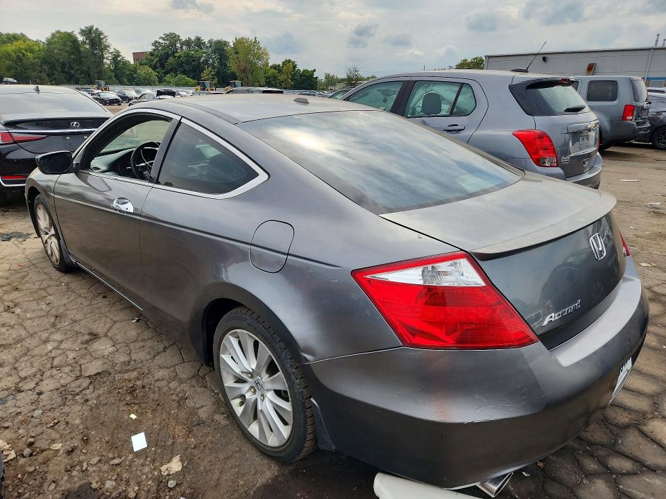 Photo 2 from auction – 2008 HONDA ACCORD with VIN 1HGCS228X8A015800