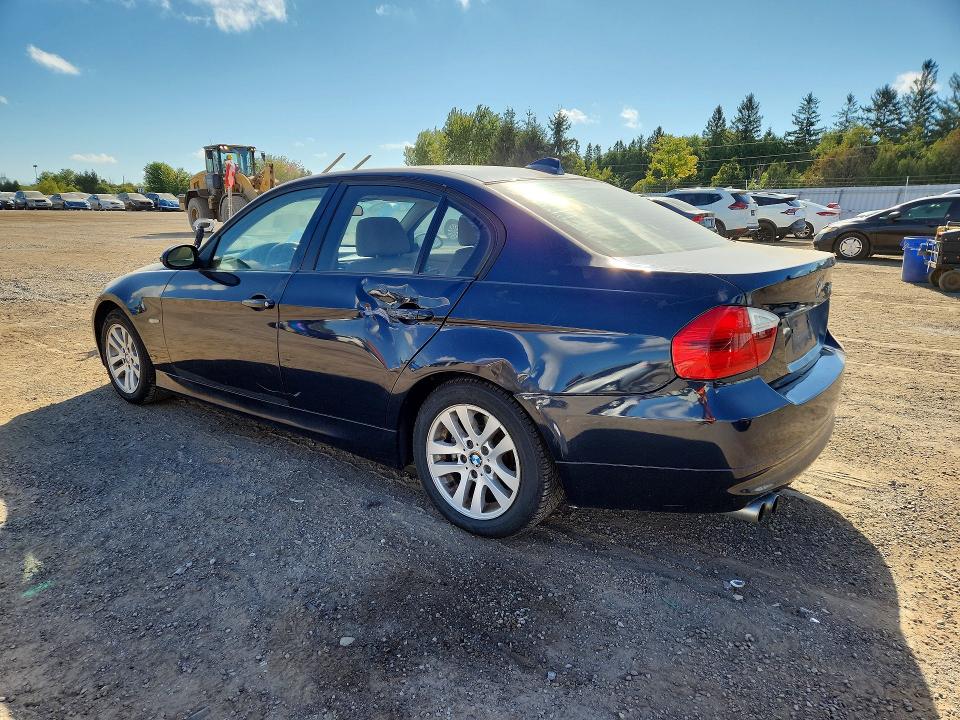 Снимка 2 от търг – 2007 BMW 328 с VIN WBAVC93577K032786