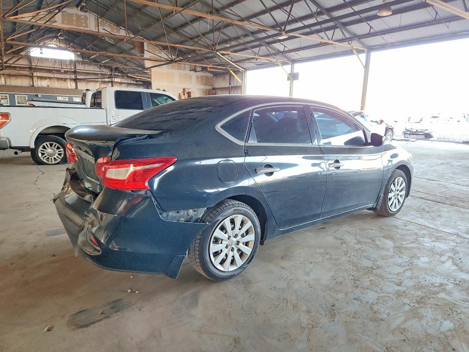 Photo 3 from auction – 2016 NISSAN SENTRA with VIN 3N1AB7AP0GY268018
