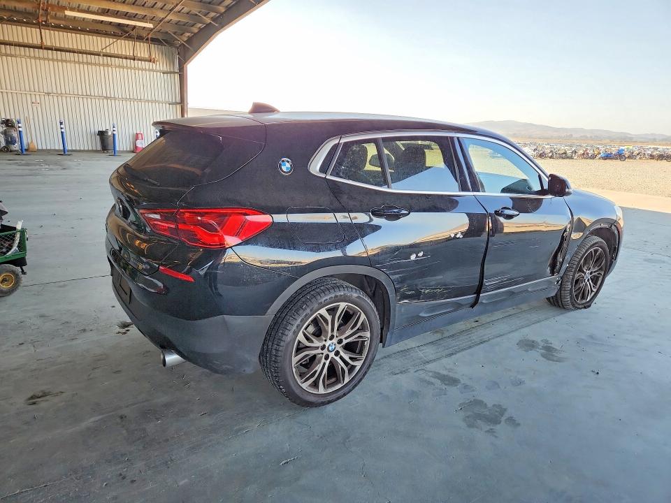 Photo 3 from auction – 2018 BMW X2 with VIN WBXYJ5C3XJEF76210