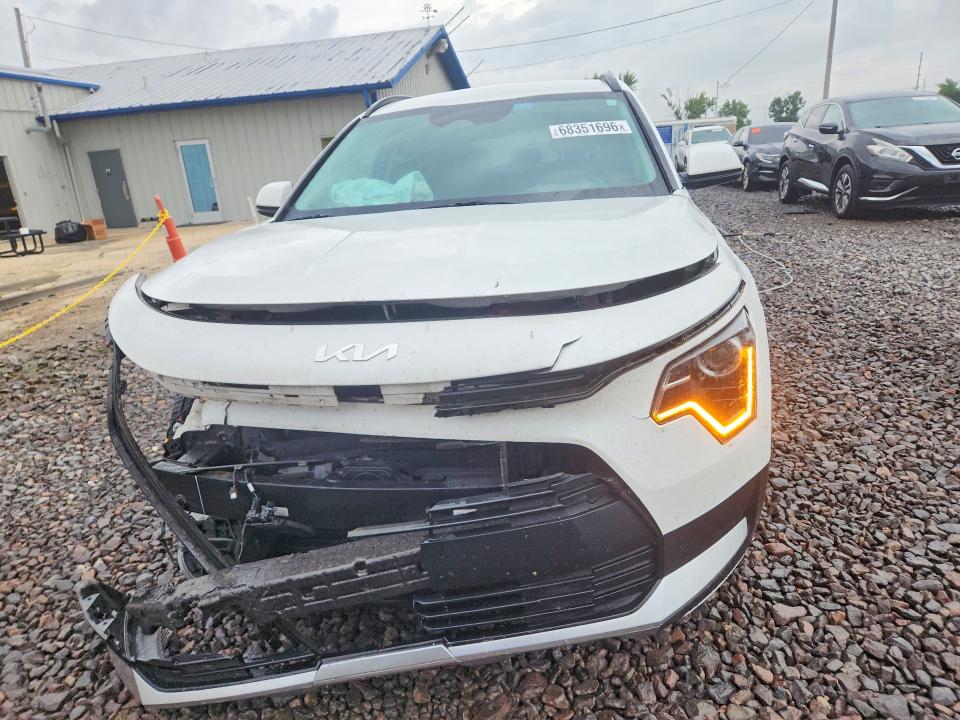 Photo 5 from auction – 2023 KIA NIRO with VIN KNDCR3LE0P5114816