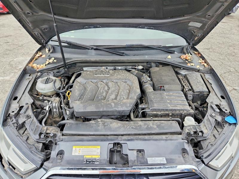 صورة رقم 11 من المزاد - 2018 AUDI A3 مع VIN WAUAUGFF2J1041512