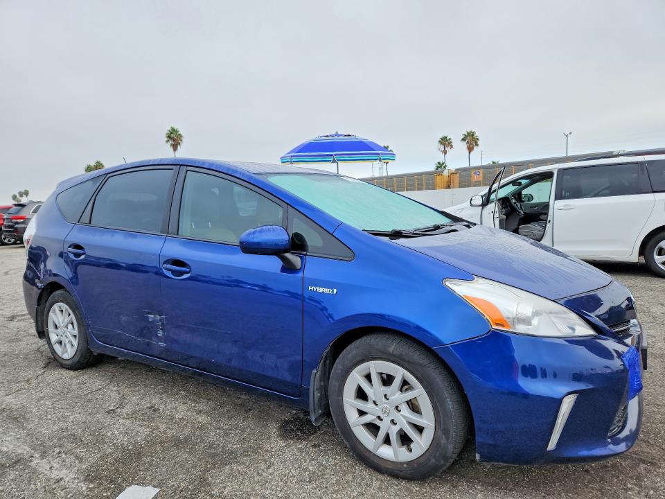 Photo 4 from auction – 2013 TOYOTA PRIUS V with VIN JTDZN3EU7D3235943