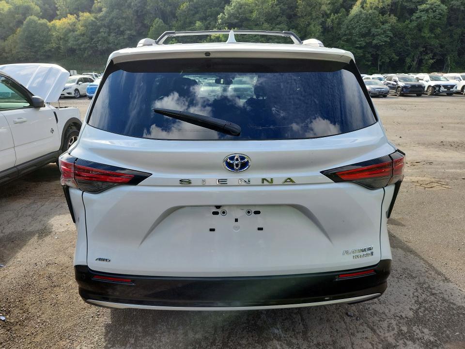 Photo 6 from auction – 2024 TOYOTA SIENNA with VIN 5TDESKFC8RS137064