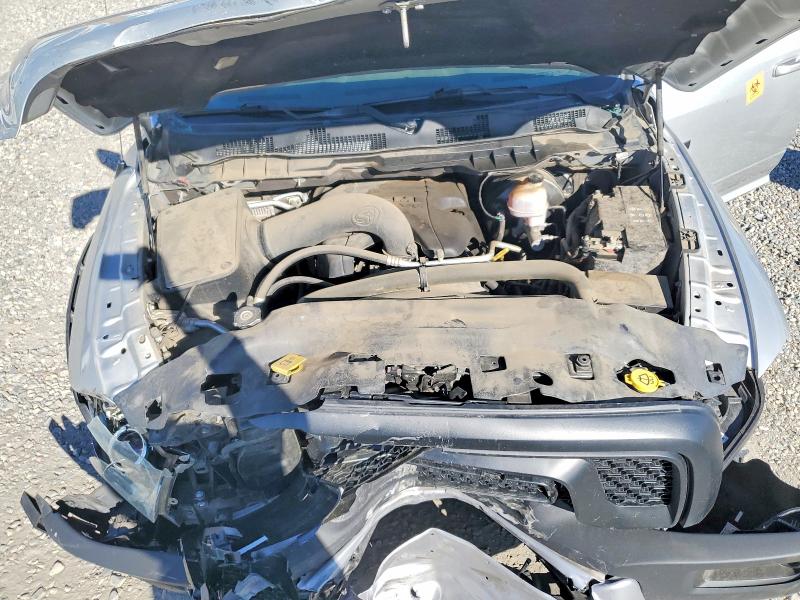 Photo 11 from auction – 2016 RAM 1500 with VIN 1C6RR7YT1GS175268