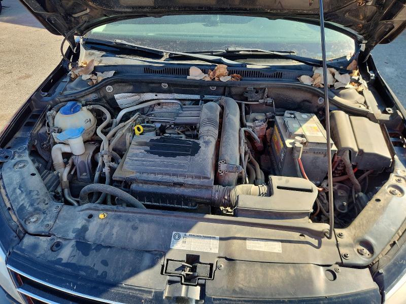 Photo 11 from auction – 2017 VOLKSWAGEN JETTA with VIN 3VW2B7AJ3HM316310