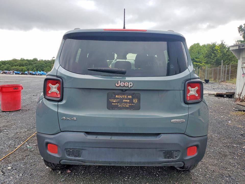 Photo 6 from auction – 2016 JEEP RENEGADE with VIN ZACCJBBT8GPD28347