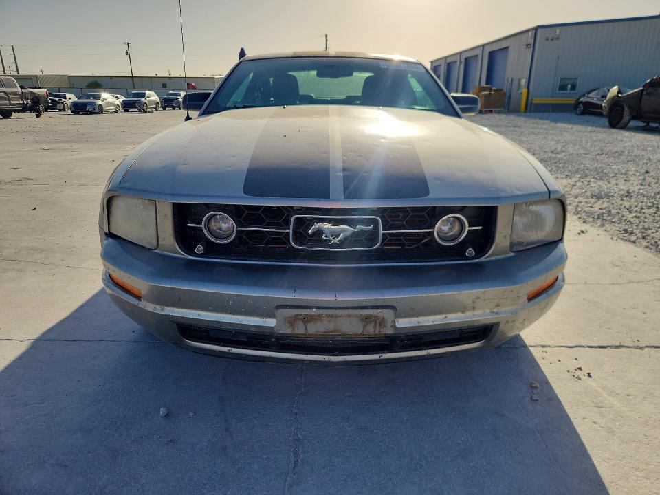 Снимка 5 от търг – 2009 FORD MUSTANG с VIN 1ZVHT80N595111306