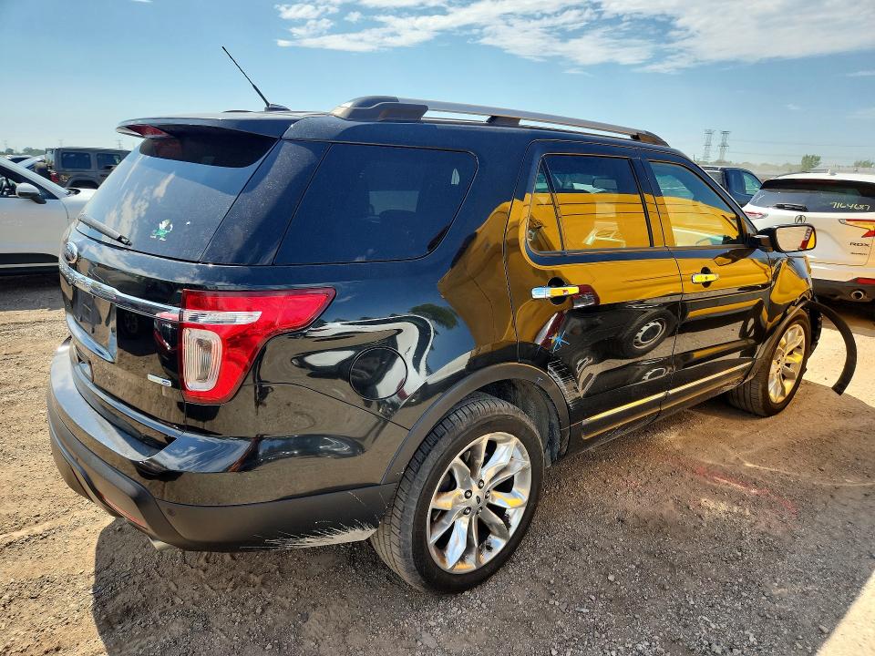 Photo 3 from auction – 2015 FORD EXPLORER with VIN 1FM5K8F82FGA01870