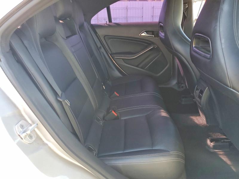 Photo 10 from auction – 2018 MERCEDES-BENZ CLA with VIN WDDSJ4EB9JN587736