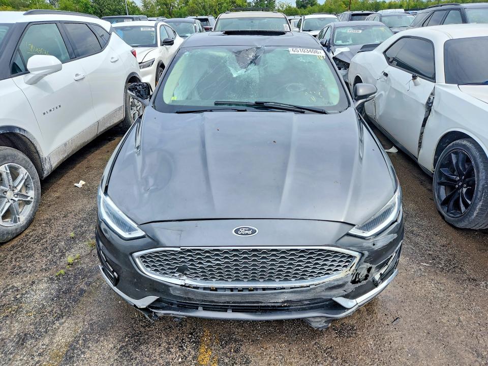 Photo 5 from auction – 2020 FORD FUSION with VIN 3FA6P0D97LR136831