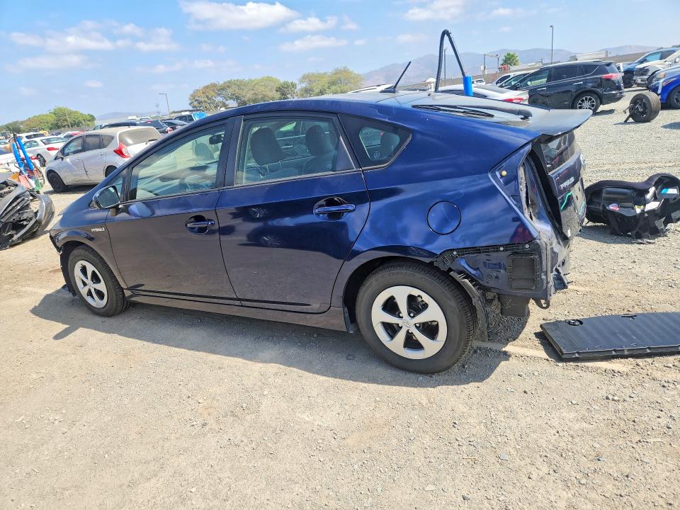 Photo 2 from auction – 2013 TOYOTA PRIUS with VIN JTDKN3DU0D1680927