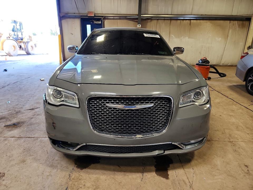 Фото 5 с аукциона – 2018 CHRYSLER 300 с VIN 2C3CCAKG9JH240993