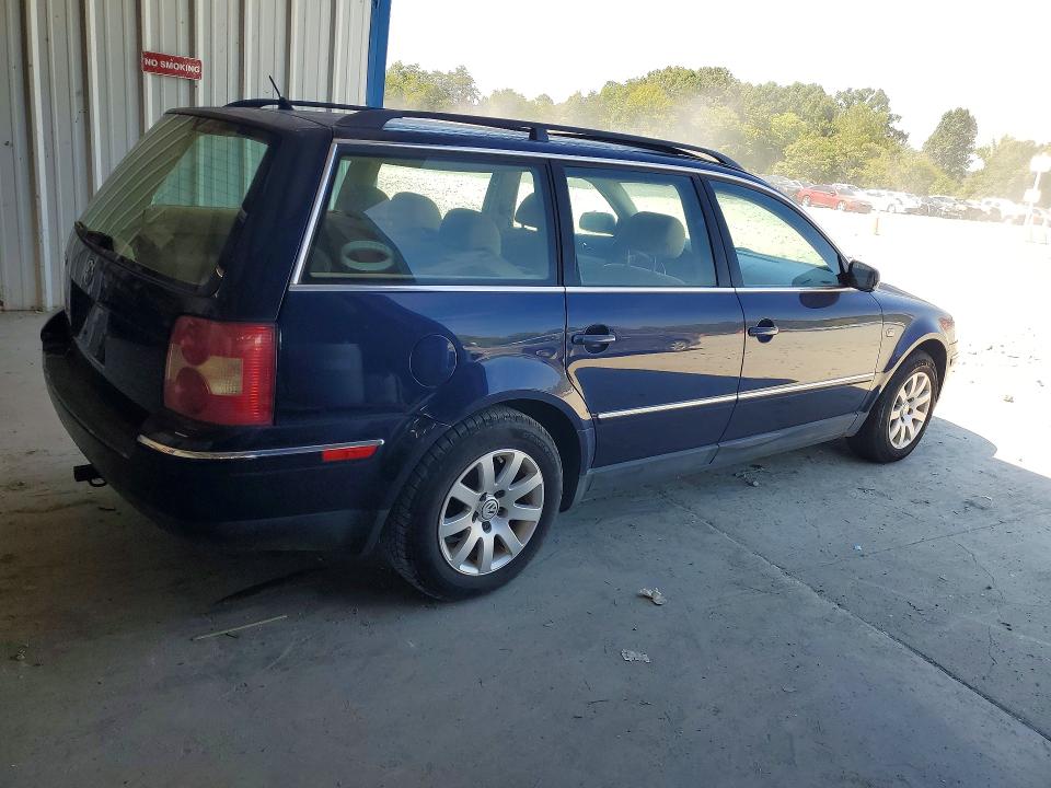 Photo 3 from auction – 2002 VOLKSWAGEN PASSAT with VIN WVWVD63B52E383997