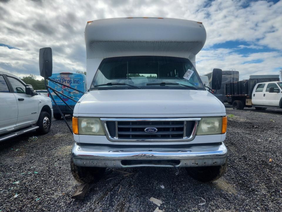 Снимка 5 от търг – 2003 FORD ECONOLINE с VIN 1FDXE45S03HA68625