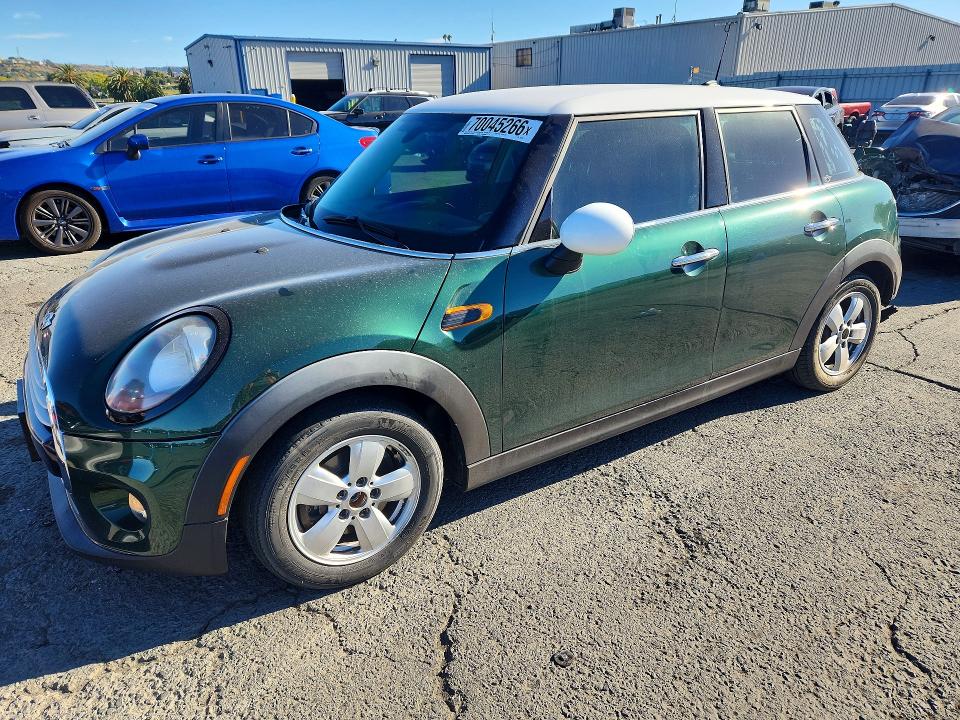 صورة رقم 1 من المزاد - 2015 MINI COOPER مع VIN WMWXS5C59FT829182