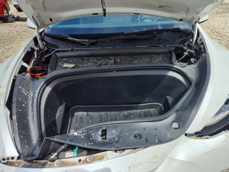 Foto 11 de la subasta – 2022 TESLA MODEL Y con VIN 7SAYGDEE5NF356840