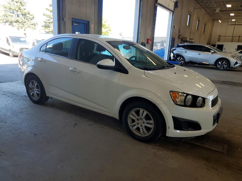 Photo 4 from auction – 2016 CHEVROLET SONIC with VIN 1G1JC5SH6G4146037