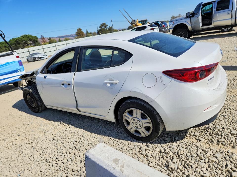 Foto 2 de la subasta – 2018 MAZDA 3 con VIN 3MZBN1U7XJM184317