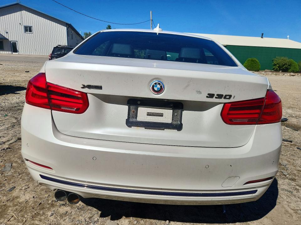Foto 6 de la subasta – 2018 BMW 330 con VIN WBA8D9G5XJNU67909