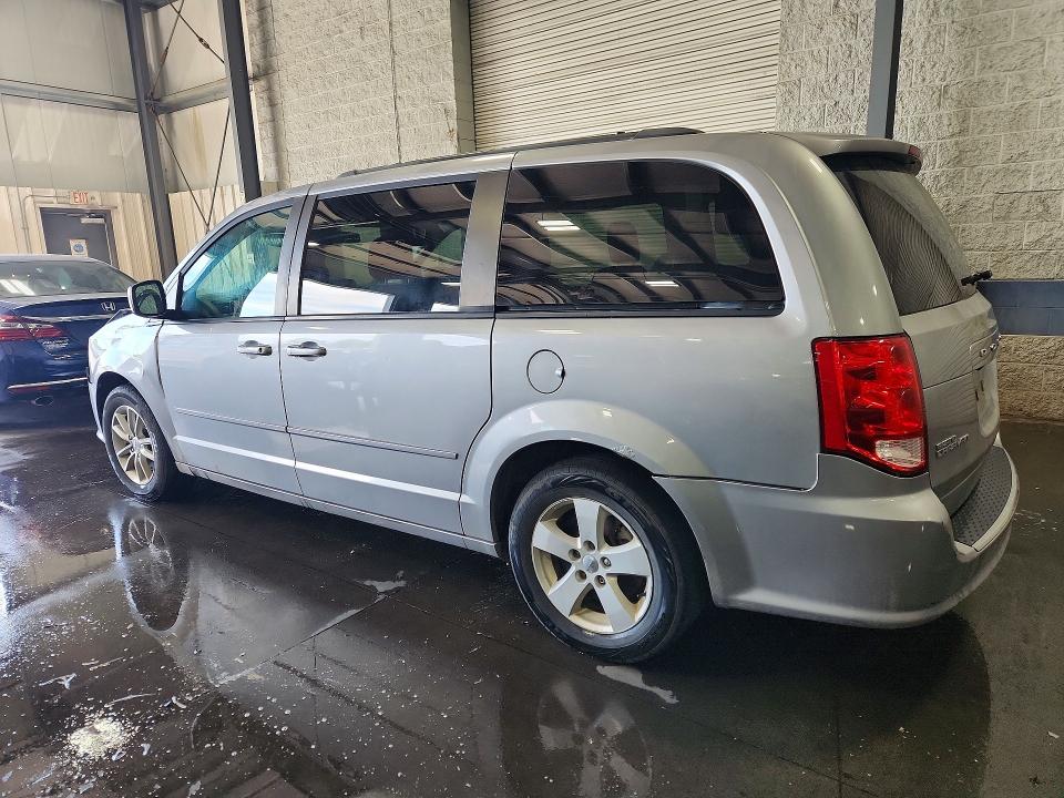 Photo 2 from auction – 2015 DODGE GRAND CARAVAN with VIN 2C4RDGCGXFR718294