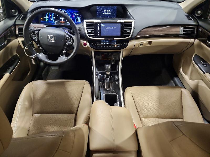Photo 8 from auction – 2017 HONDA ACCORD with VIN JHMCR6F55HC001484