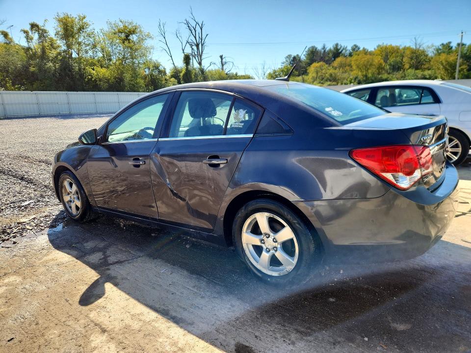 Photo 2 from auction – 2014 CHEVROLET CRUZE with VIN 1G1PC5SBXE7223994