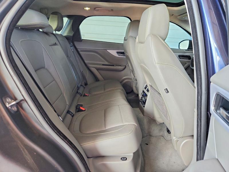 Zdjęcie 11 z aukcji – 2017 JAGUAR F-PACE z VIN SADCL2BV9HA084306